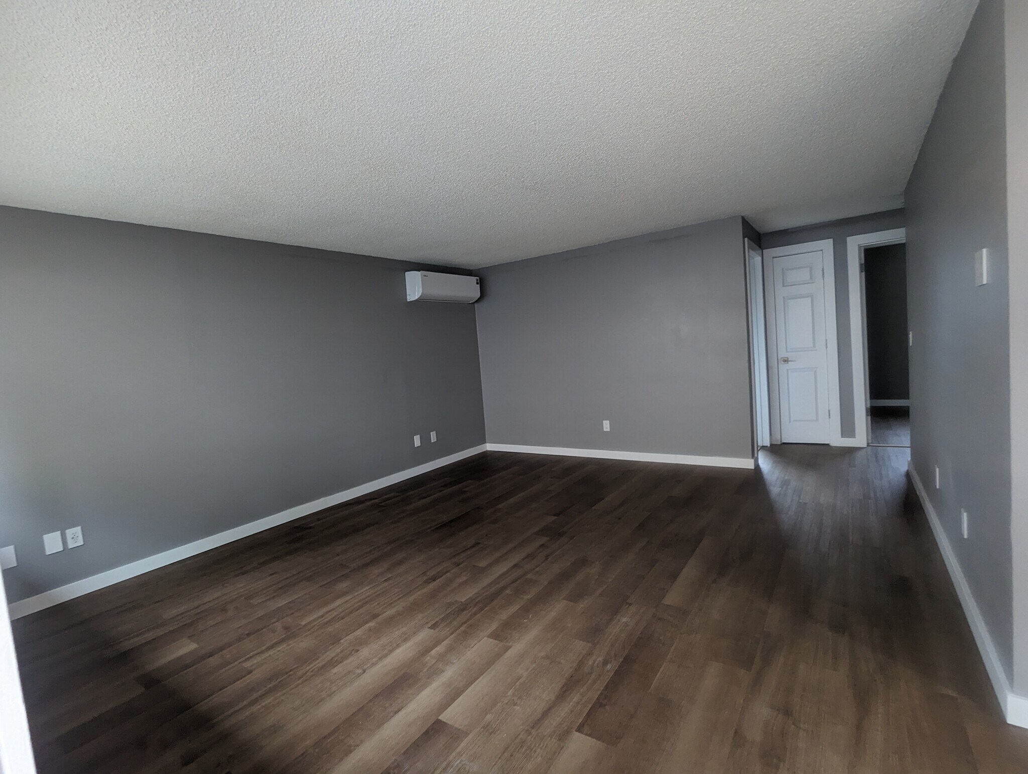 Building Photo - 1614 Cellars Ave