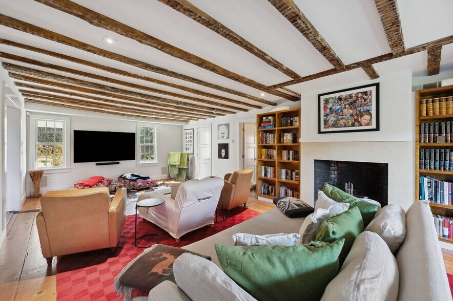 Building Photo - 50 Mecox Bay Ln