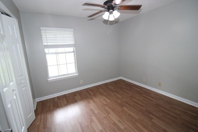 Building Photo - 3BR/2BA Home for Rent: Available Immediately