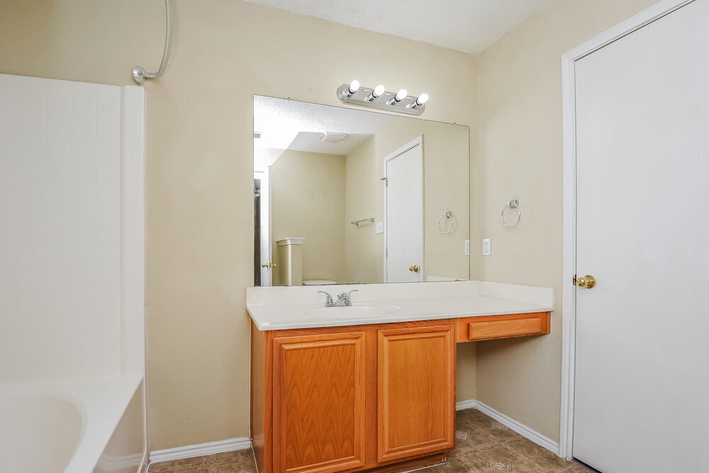 Building Photo - 6366 Twilight Cir