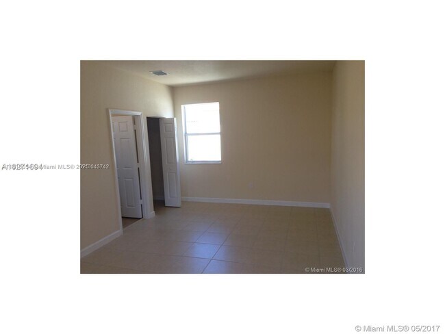 Building Photo - 17083 SW 96th St