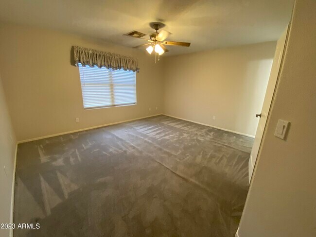 Building Photo - 10541 W Angels Ln