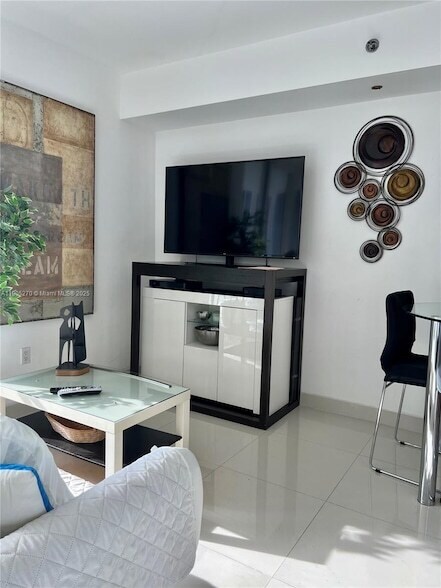 Building Photo - 50 Biscayne Blvd