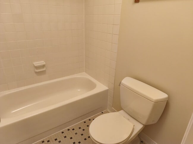 Building Photo - McLean Park Haven: Serene Living in a Tran...