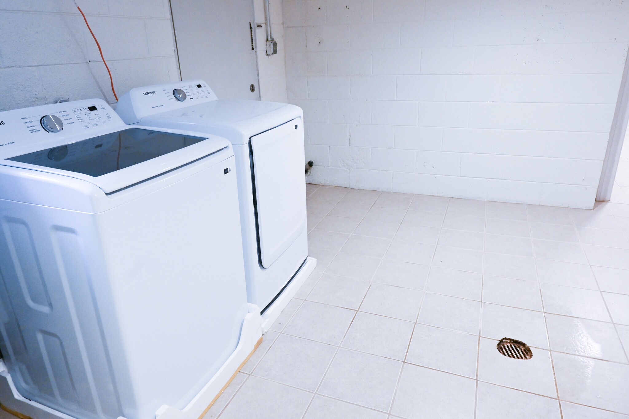 Building Photo - 6013 Patterson Ave