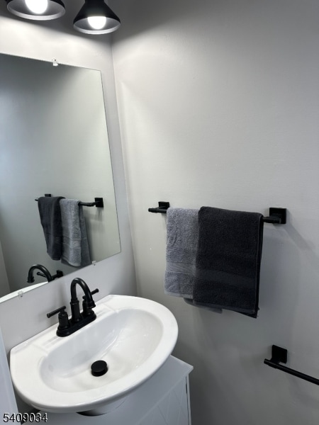 Building Photo - 28 Beardslee Hill Dr