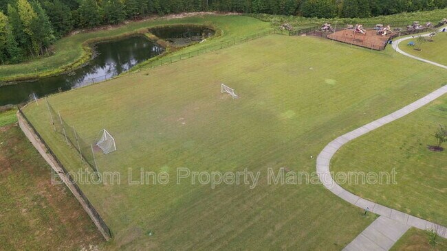 Building Photo - 5000 Arkose Dr