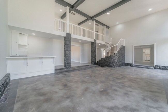 Building Photo - Opportunity Knocking with this HUGE home available for Rent to Own or Lease!