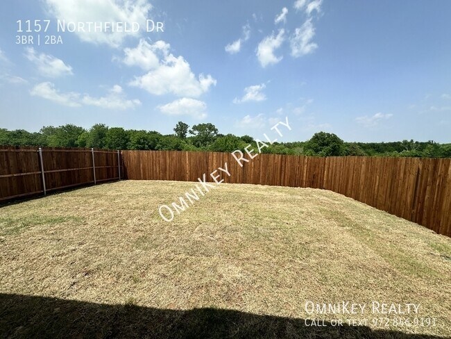 Building Photo - 1157 Northfield Dr