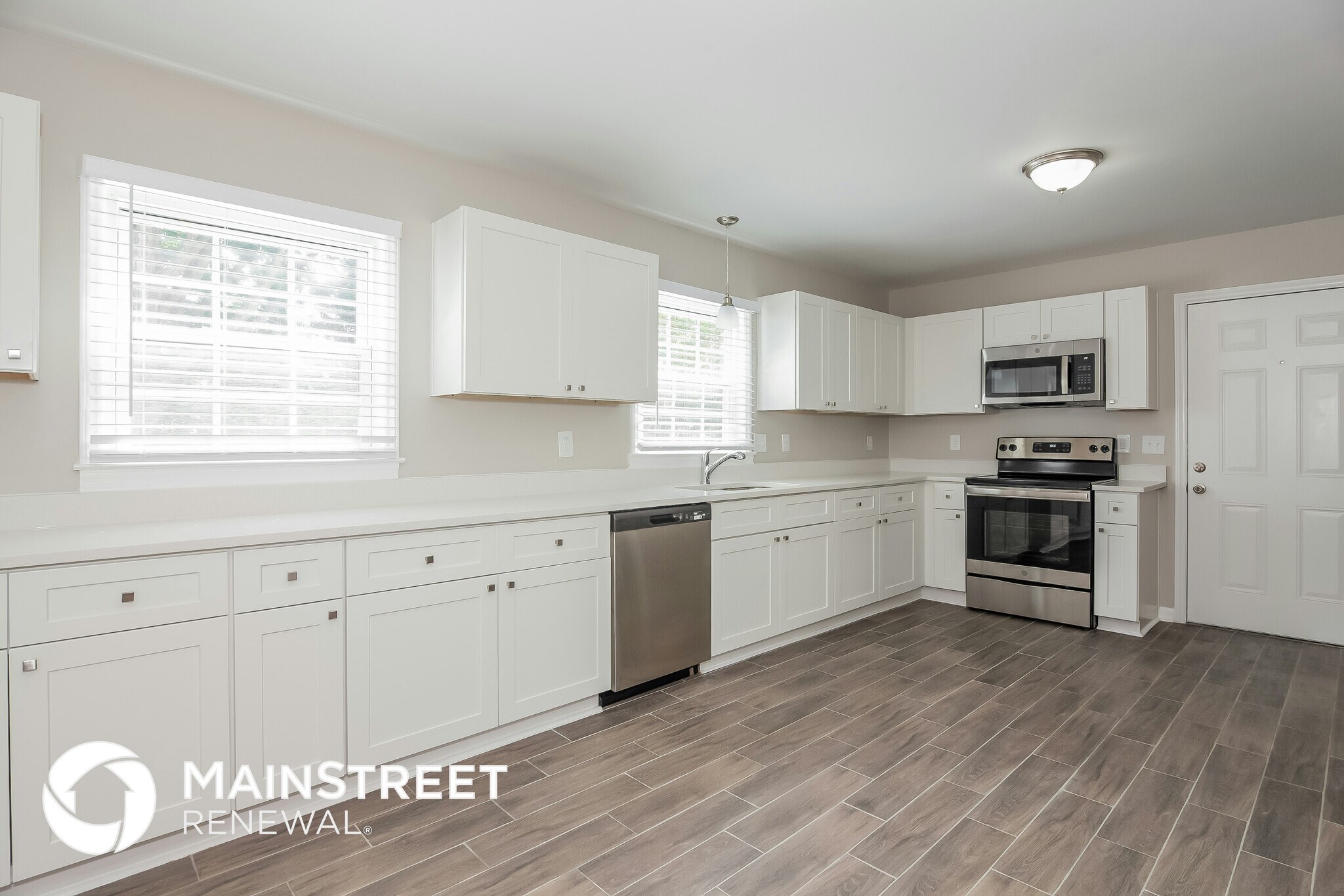 Building Photo - 1200 Castlegate Dr