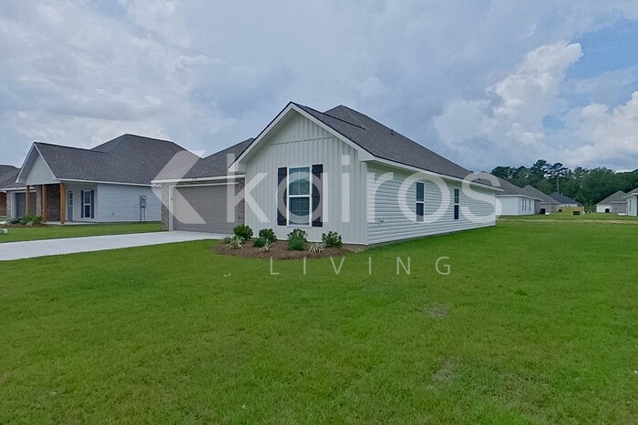 Building Photo - 13790 Pinyon Dr