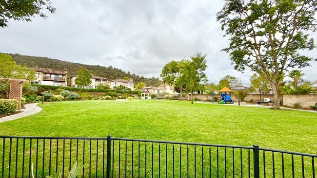 Building Photo - Beautifully Maintained & Spacious Two-Story Home in the Privately-gated Belleza Community of San ...