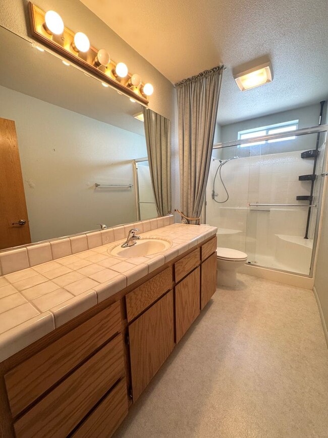Building Photo - 1855 Gold Hills Dr