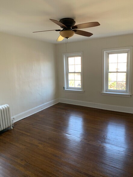 Building Photo - 38 Harvey St