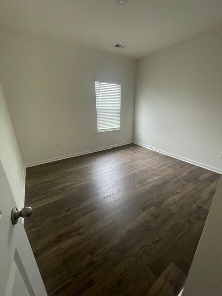 Building Photo - 5711 Wildlife Cir