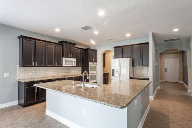 Building Photo - 1038 Ketzal Dr