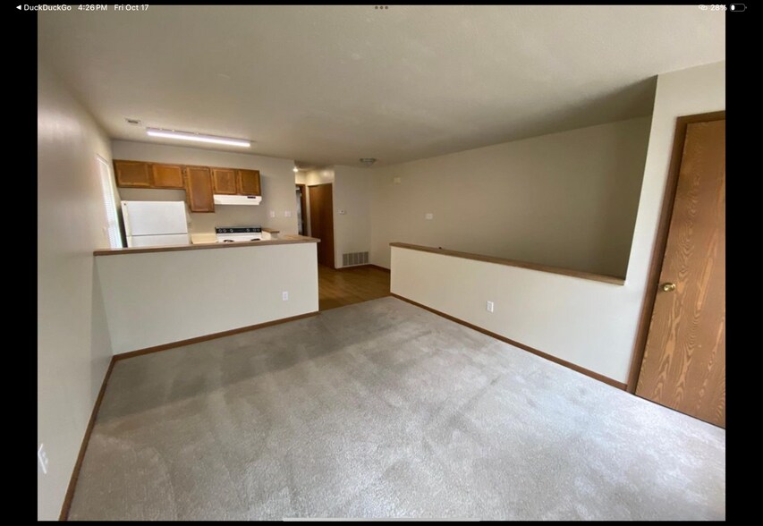 Building Photo - 7340 Hampton Ave