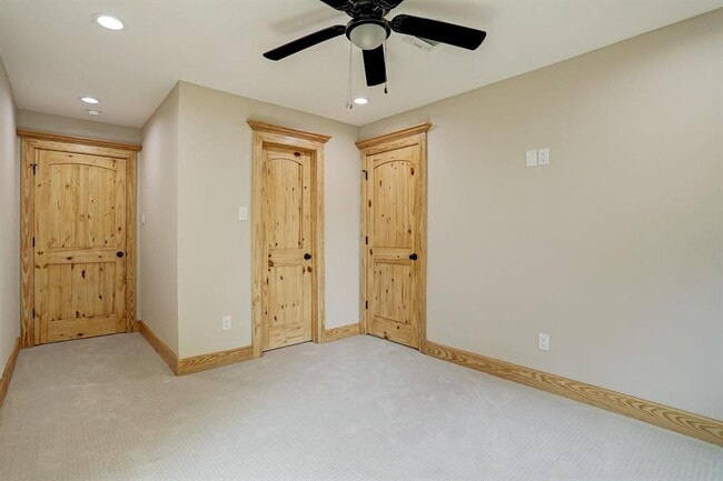 Building Photo - 4102 Edison St