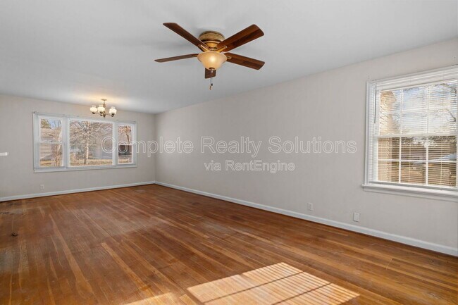 Building Photo - 10218 Unicorn Dr