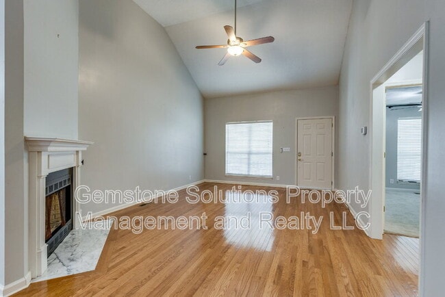 Building Photo - 2214 Falcon Creek Dr