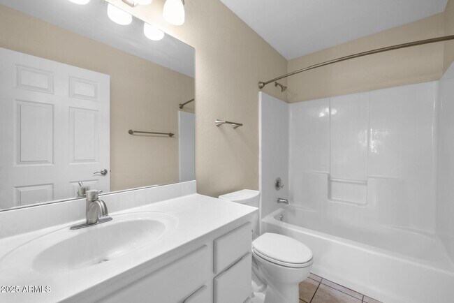 Building Photo - 16354 E Palisades Blvd