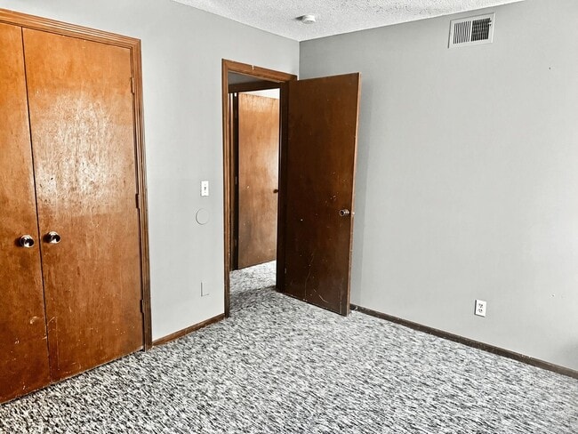 Building Photo - 8630 Lane Ave