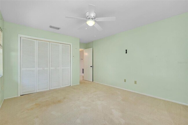Building Photo - 49 Sandstone Cir