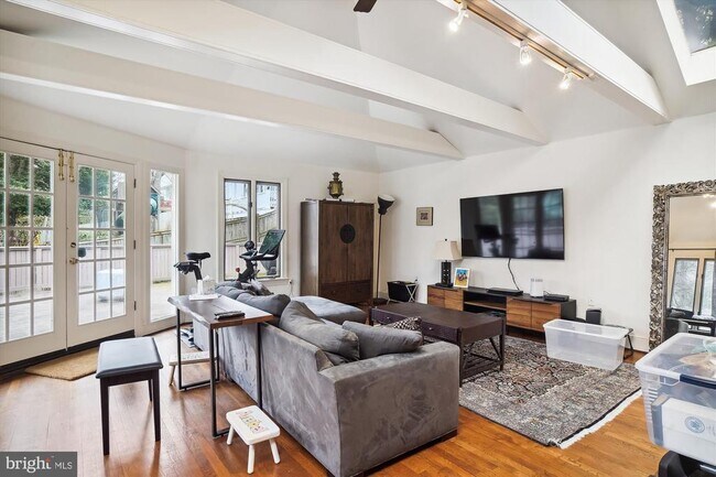 Building Photo - 5215 Brookeway Dr