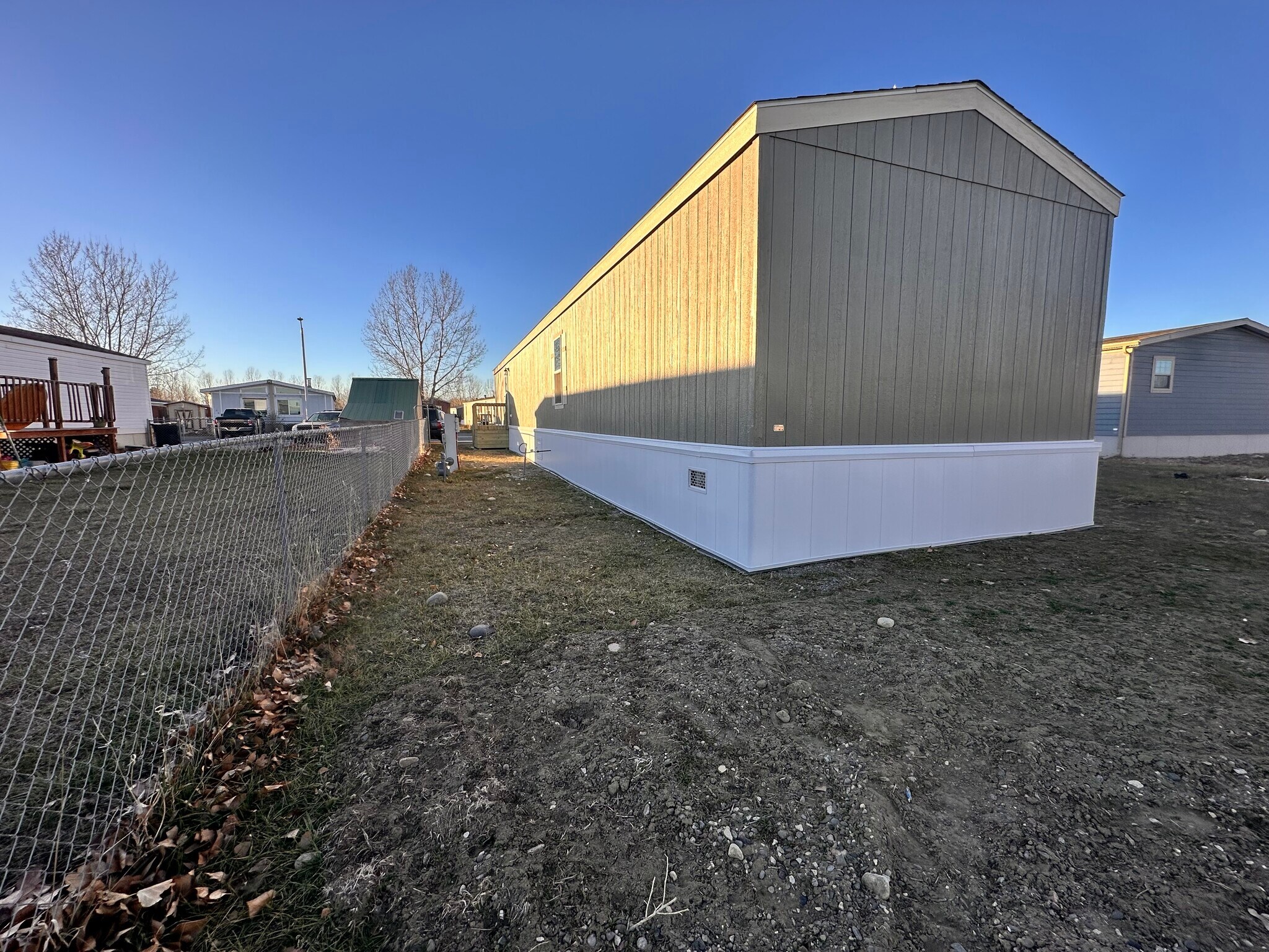 Building Photo - 11 Lapin St