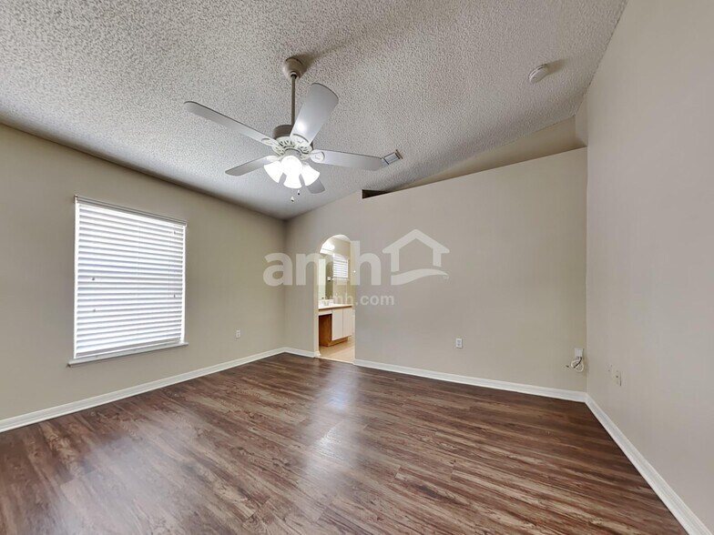 Building Photo - 3416 Lawn Tennis Dr