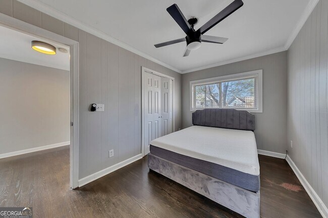 Building Photo - 1040 Herndon St NW