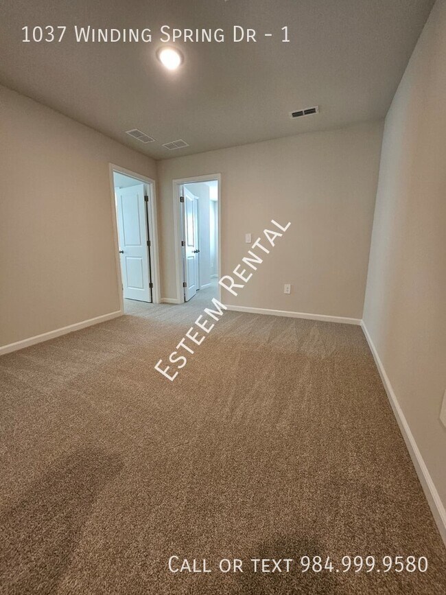 Building Photo - 1037 Winding Spg Dr