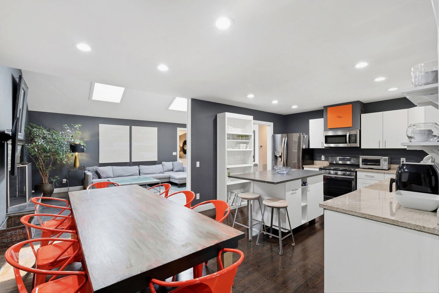Building Photo - 14 Millstone Dr