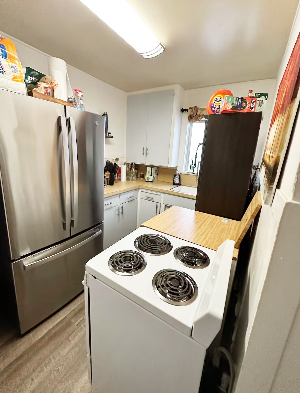 Building Photo - 114 The Strand