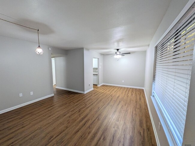 Building Photo - 1701 Lobdell Ave