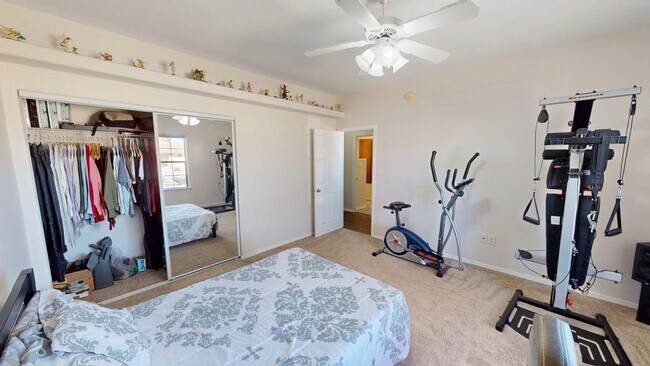 Building Photo - 3-Bedroom/2.5-Bathroom in Alamogordo, NM