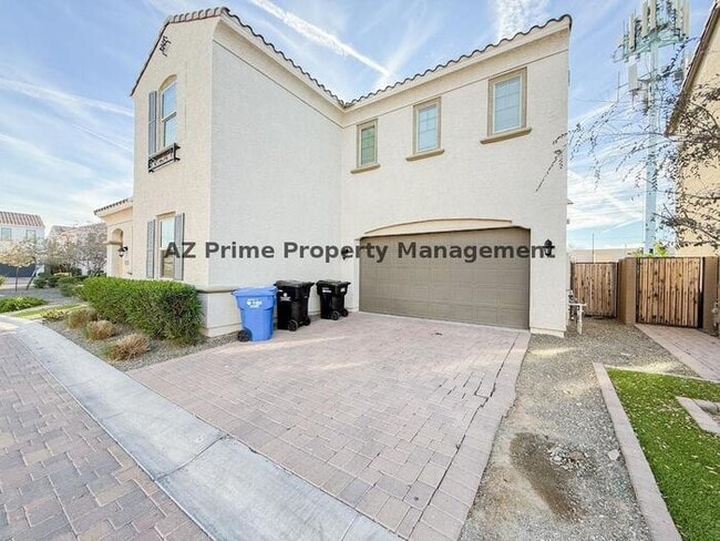 Building Photo - 920 E Anderson Ave