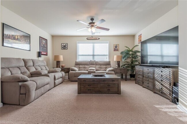 Building Photo - 4850 Haysboro Way