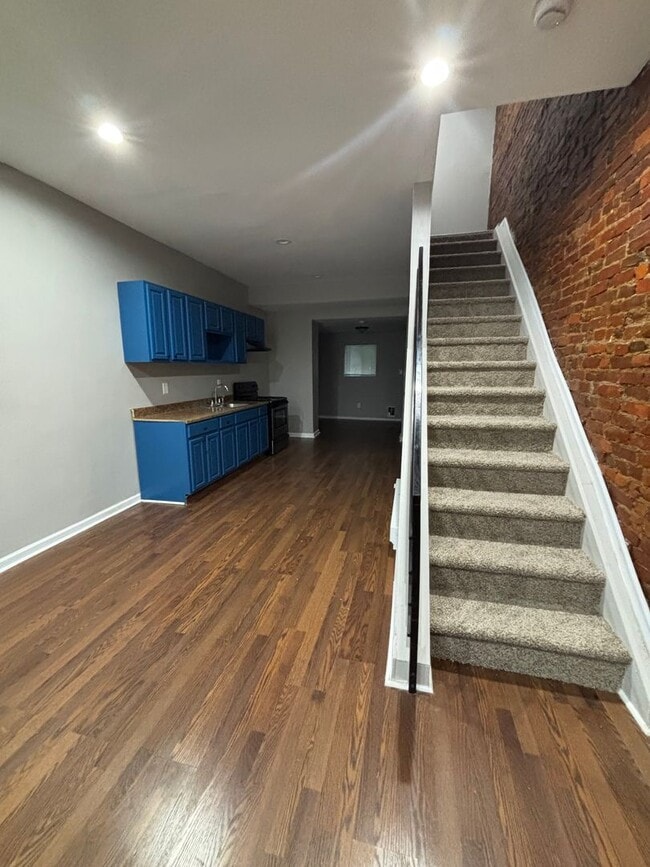 Primary Photo - Beautiful renovated house in North Philade...