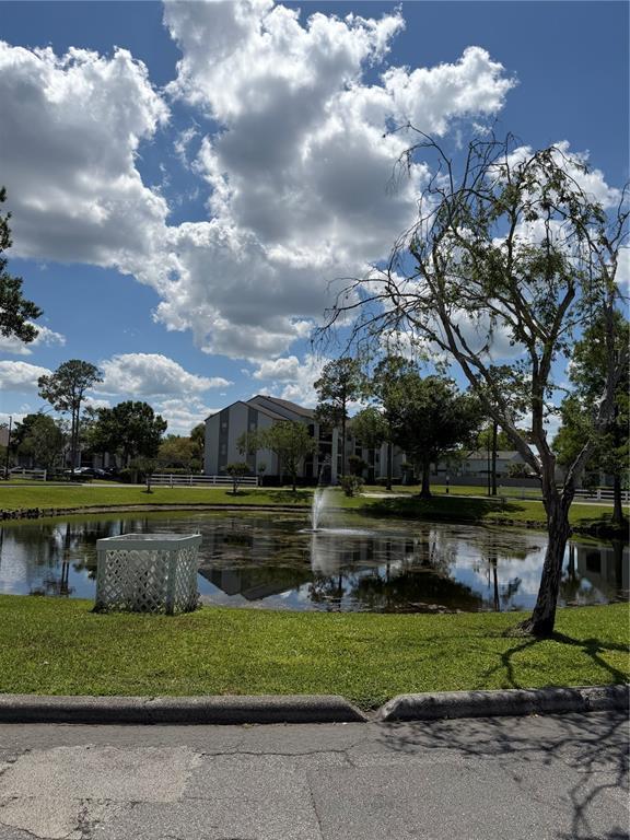 Building Photo - 2130 Cascades Blvd