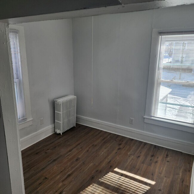 Building Photo - 29-31 Lincoln Pl