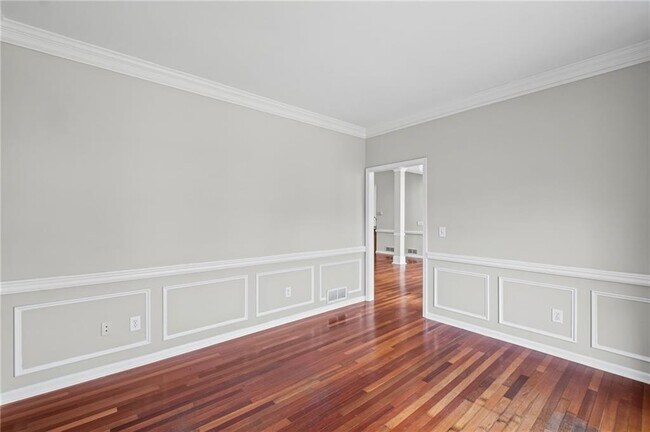 Building Photo - 1969 Seymour Dr NW