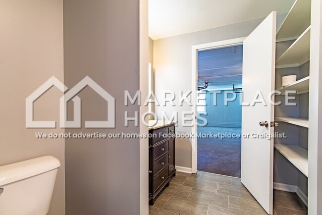 Building Photo - 3301 Brewer Dr