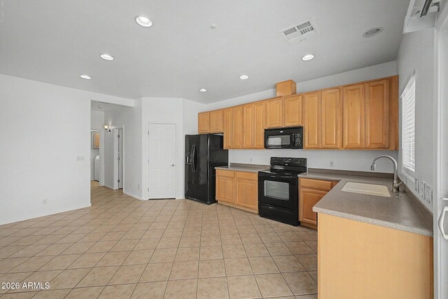 Building Photo - 8770 W Wood Dr
