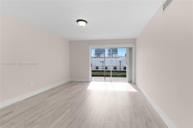 Building Photo - 8752 SW 12th St