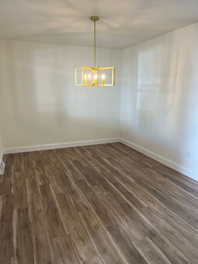 Interior Photo - Aparments On 2nd Ave
