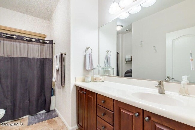 Building Photo - 2298 E Ebony Dr