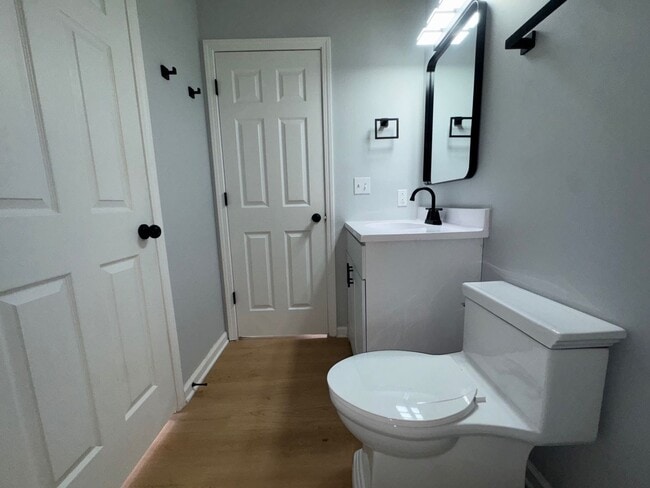 Building Photo - Newly Renovated 3BR/2BA Single-Family Home with Garage – Cleveland