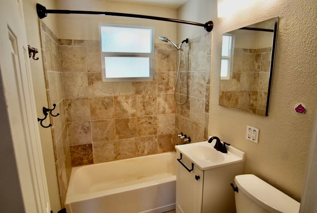 Building Photo - 18420 Crest Ave