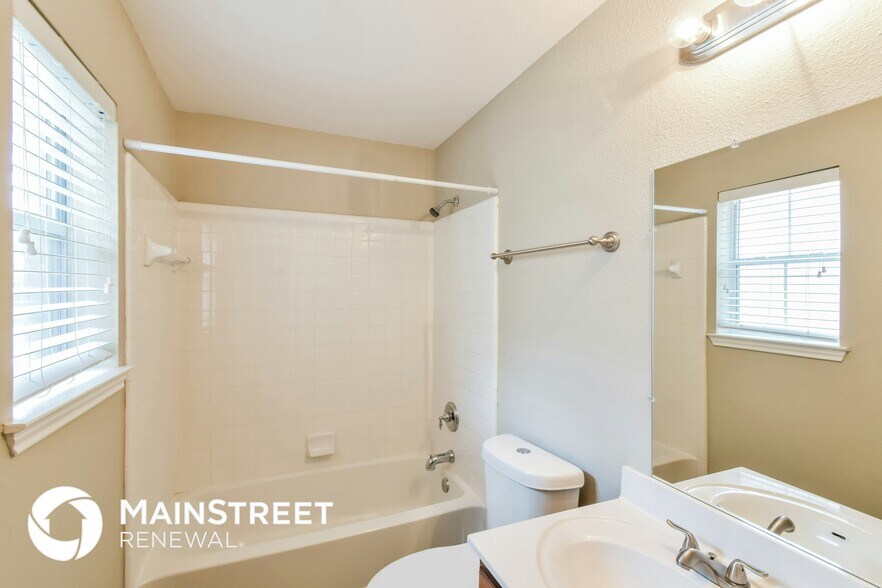 Building Photo - 9030 Trumpet Cir